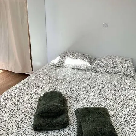 L'hirondelle, Renove Au Coeur D'arago Les Sables-dʼOlonne