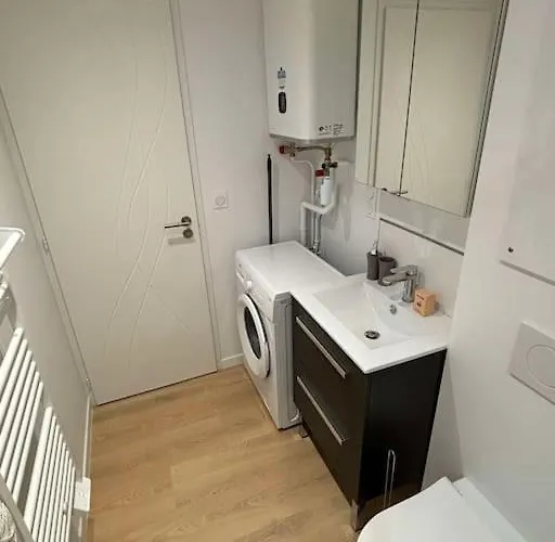 L'hirondelle, Renove Au Coeur D'arago Apartament *