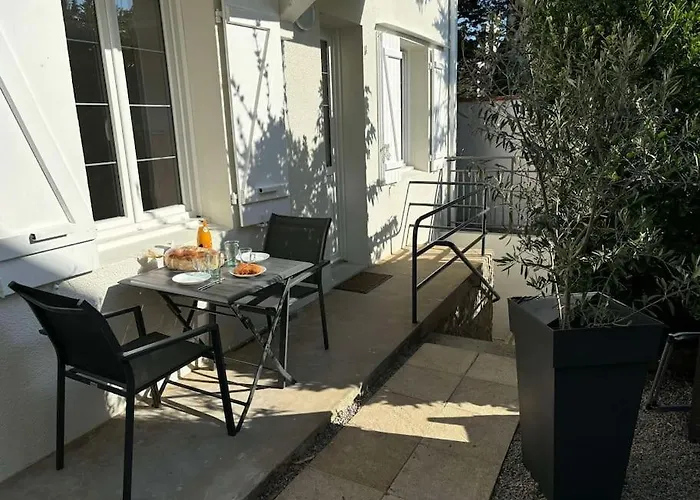 Apartmán L'hirondelle, Renove Au Coeur D'arago